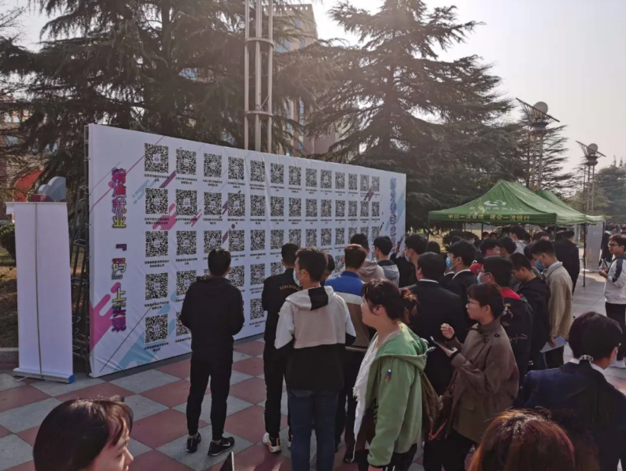 1.2万名毕业生参与，420家企业到场！完美校园联合高校助力就业！(图5)